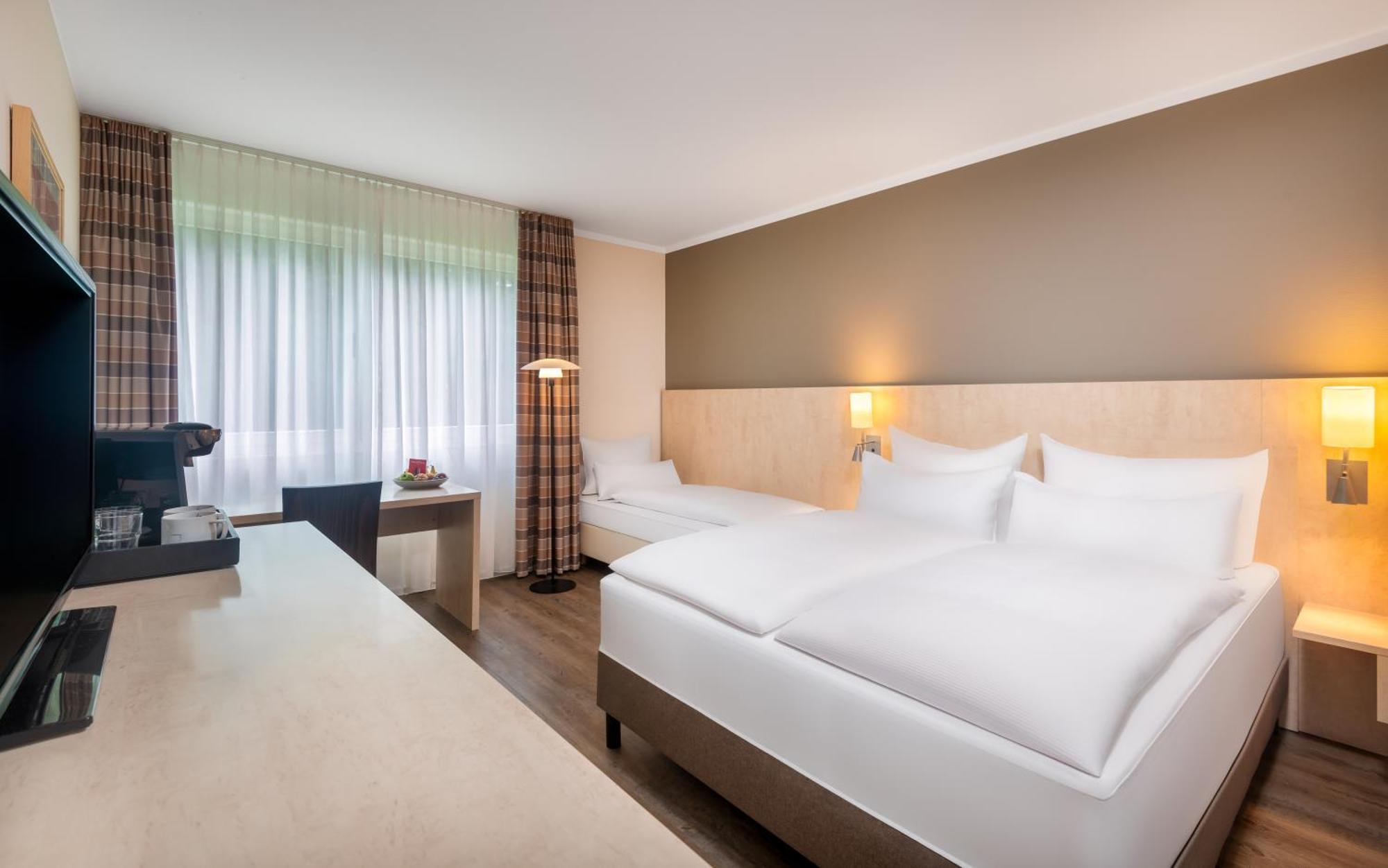 Mercure Hotel Bielefeld Johannisberg Exterior foto
