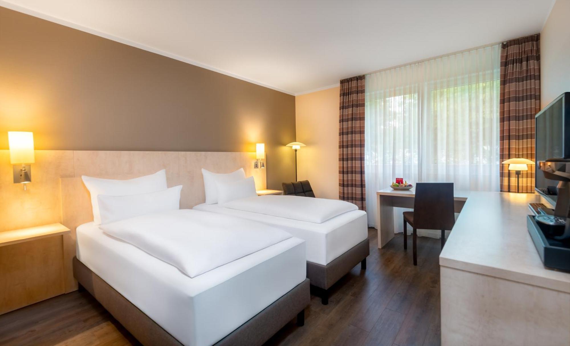 Mercure Hotel Bielefeld Johannisberg Exterior foto