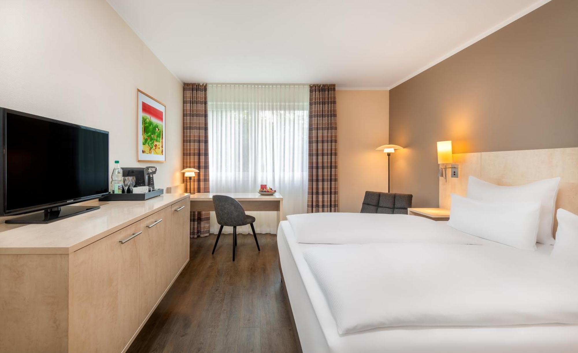 Mercure Hotel Bielefeld Johannisberg Exterior foto