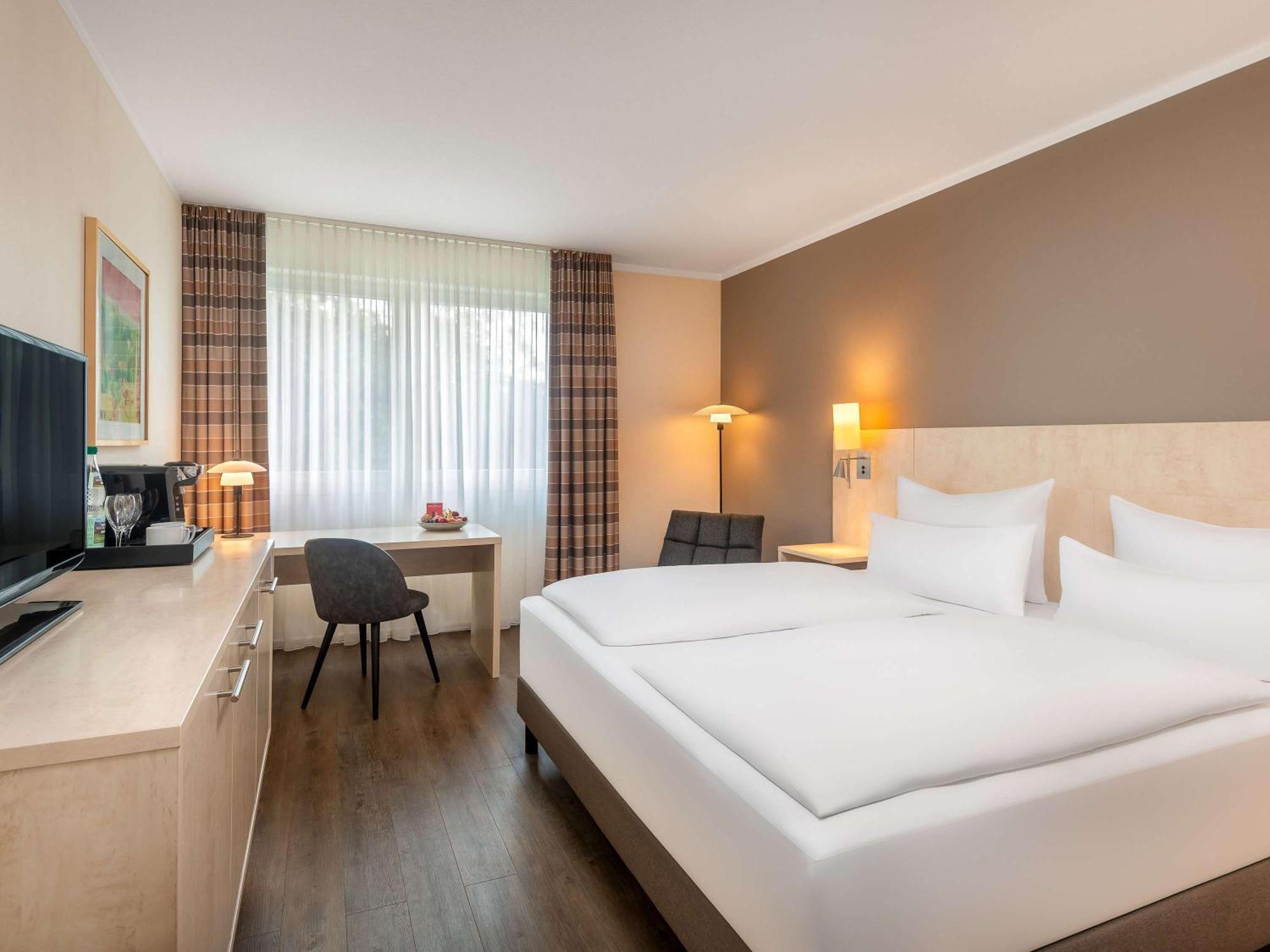 Mercure Hotel Bielefeld Johannisberg Exterior foto